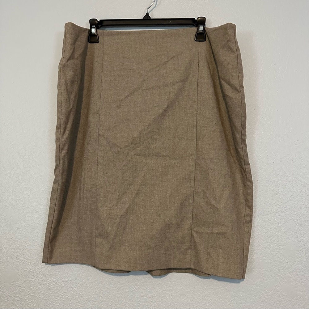 Pencil skirt